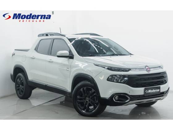 FIAT TORO 2.0 16V TURBO DIESEL FREEDOM 4WD AT9 FIAT TORO 2.0 16V TURBO DIESEL FREEDOM 4WD AT9